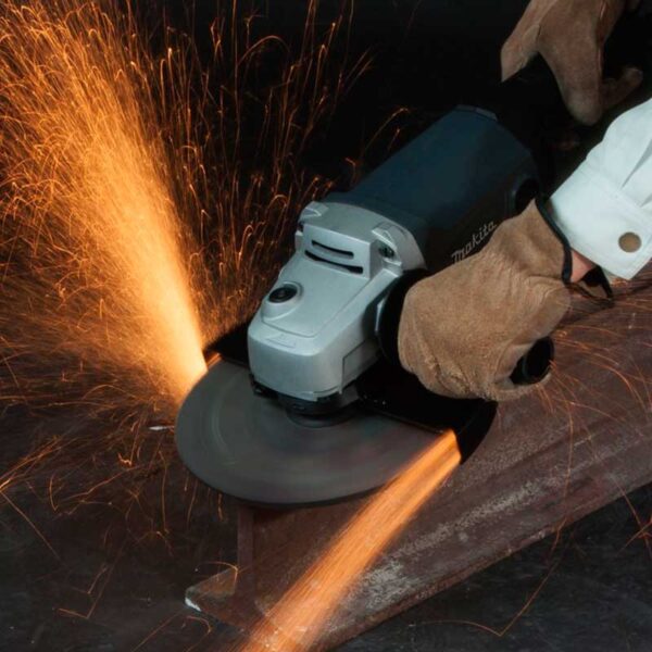 Esmeril Angular 180mm (7'') 2200w Makita M0920B
