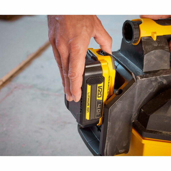 Kit Sierra Circular y Aspiradora Inal. Stanley 20V SCV002-SBC550D2K