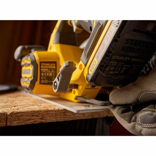 Kit Sierra Circular y Aspiradora Inal. Stanley 20V SCV002-SBC550D2K
