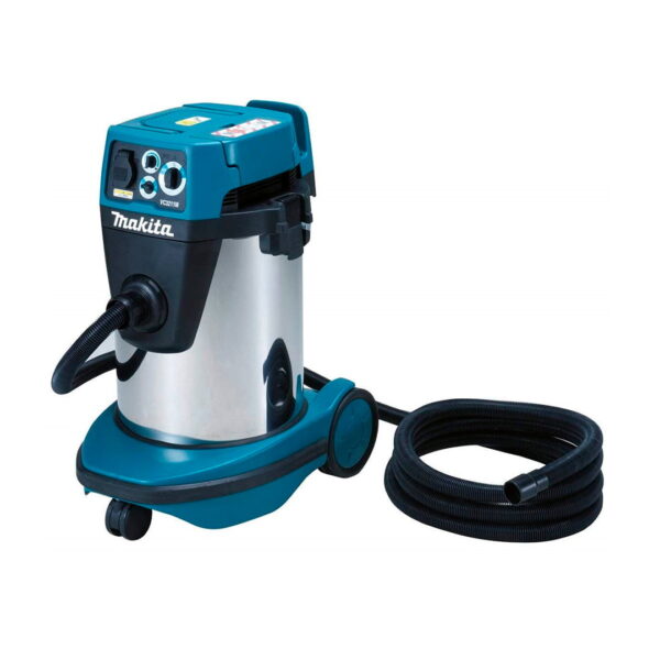 Aspiradora Polvo y Agua con Toma de Corriente Makita VC3211M