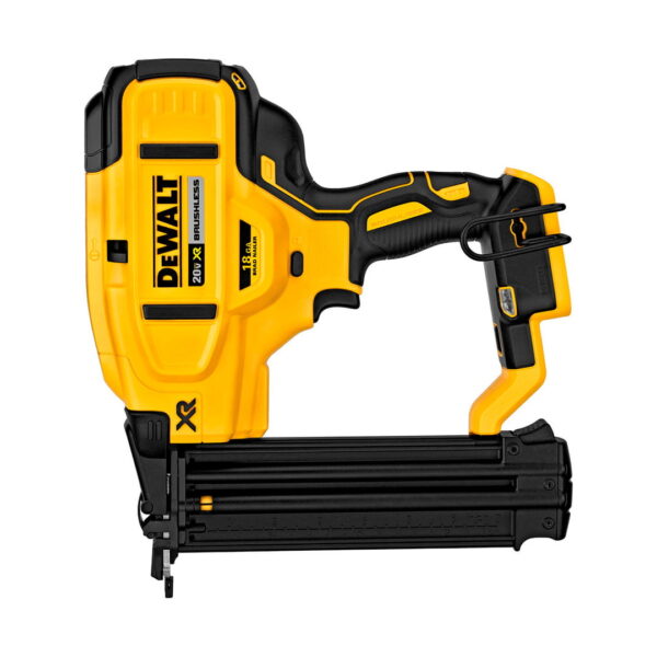 Clavadora 5/8 A 2-1/8 20v Sin Batería Dewalt Dcn680b