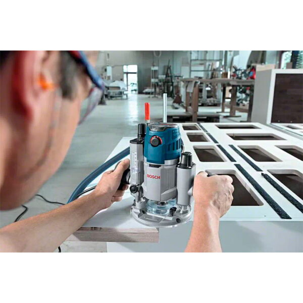Fresadora Profesional Bosch GOF 1600 CE - 1.600 W