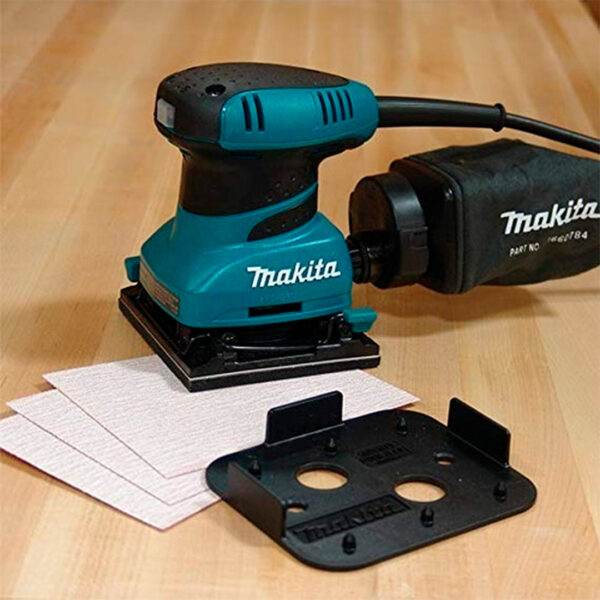 Lijadora Orbital Makita BO4556 - 200W 112 X 102 mm