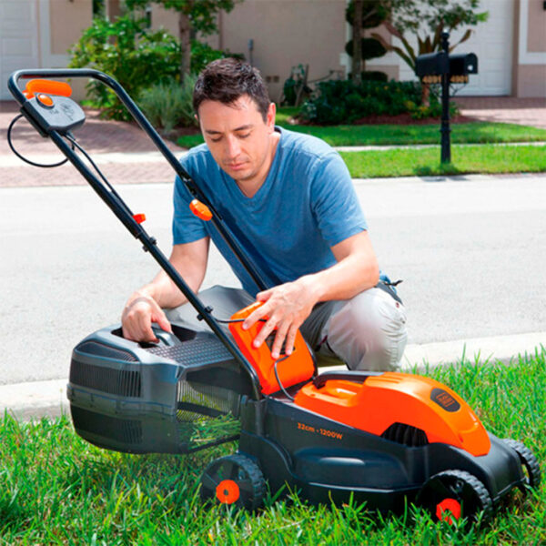 Cortacésped Black+Decker 1200 W GR1000-B2C