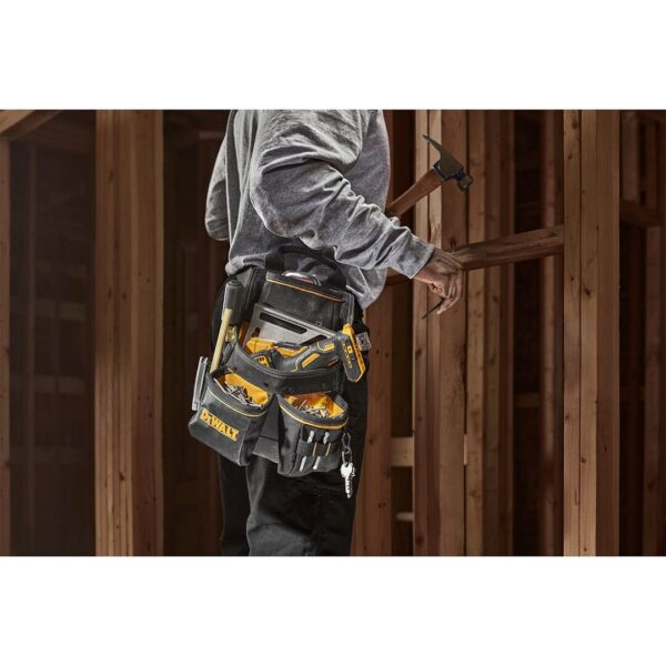Bolsa Profesional 13 Bolsillos Dewalt DWST540201