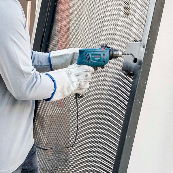 Taladro Impacto Bosch GSB 550 re + mango + maletín 06011B60N2