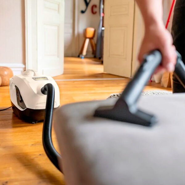 Aspiradora Filtro de Agua Karcher DS6 Blanca