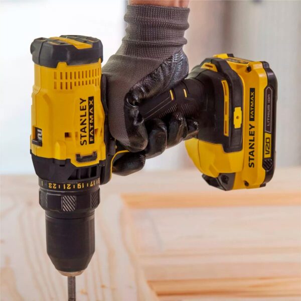Kit Taladro Atornillador Stanley SCD700C2K-B2